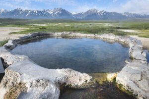 hilltop hot springs